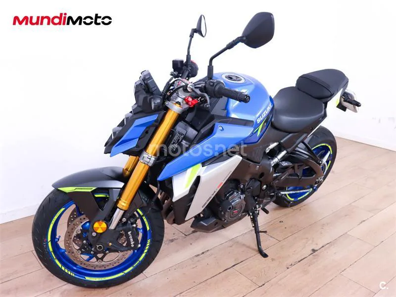 Suzuki GSX-S – Vista 7