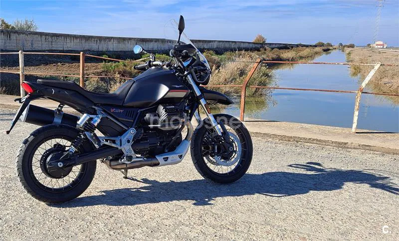 Moto Guzzi V85 TT – Vista 2