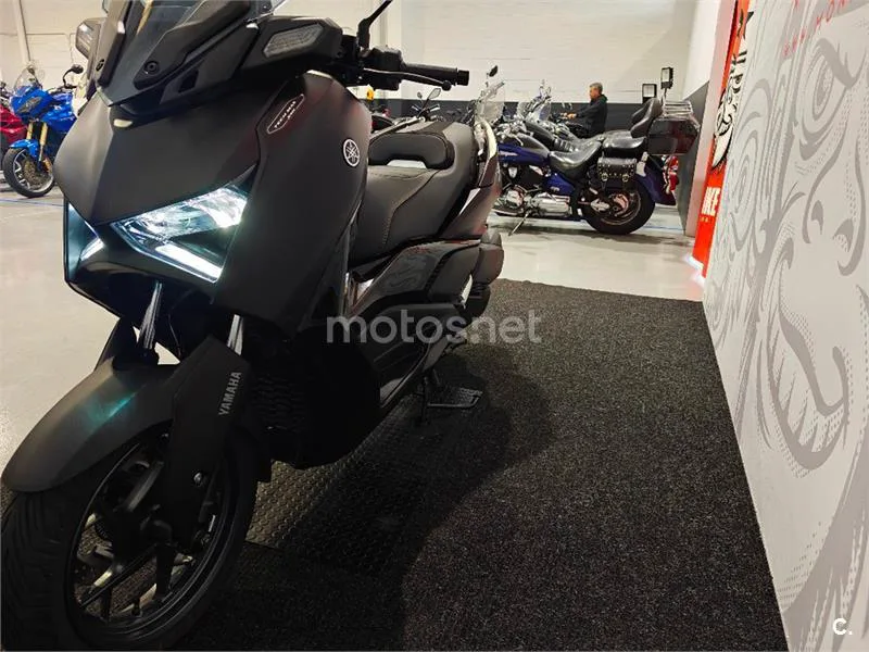 Yamaha XMAX 300 – Vista 6