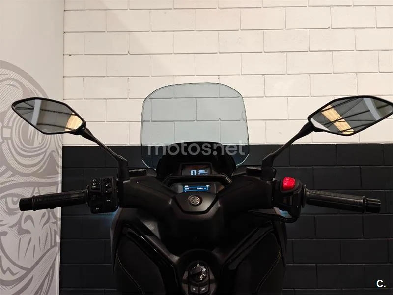 Yamaha XMAX 300 – Vista 7
