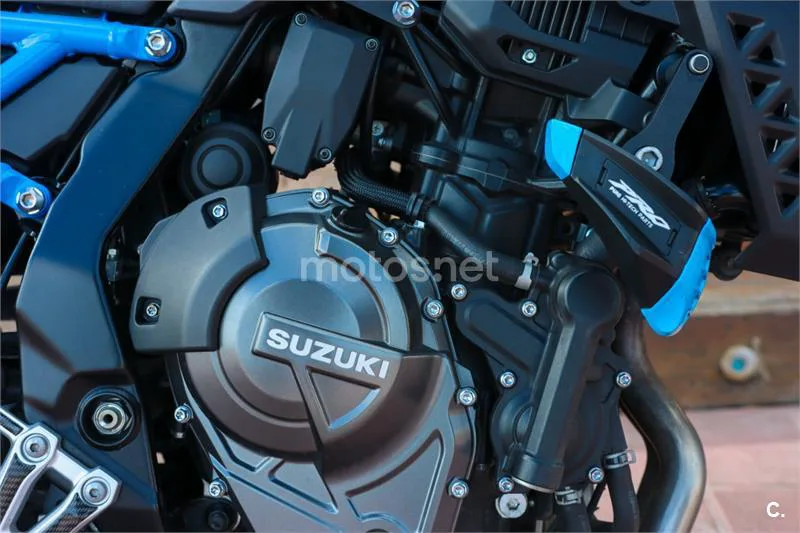 Suzuki GSX-8S – Vista 5