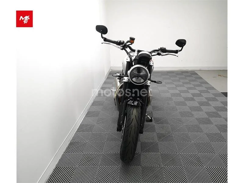 Triumph Speed Twin 1200 – Vista 16