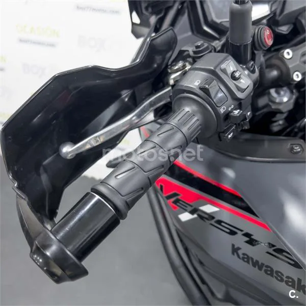 Kawasaki Versys – Vista 12