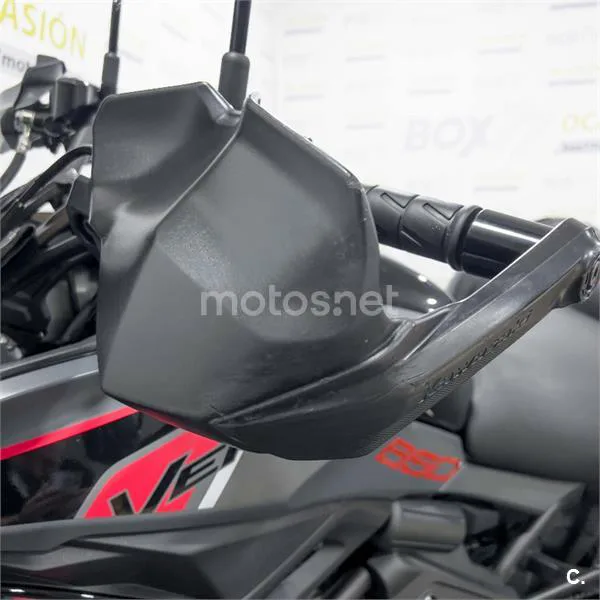 Kawasaki Versys – Vista 16