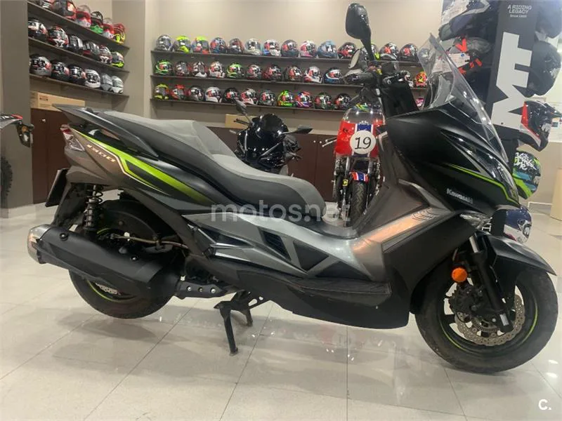 Kawasaki J300 – Vista 5