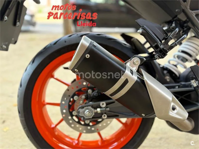 KTM 125 – Vista 13