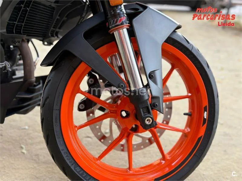 KTM 125 – Vista 17