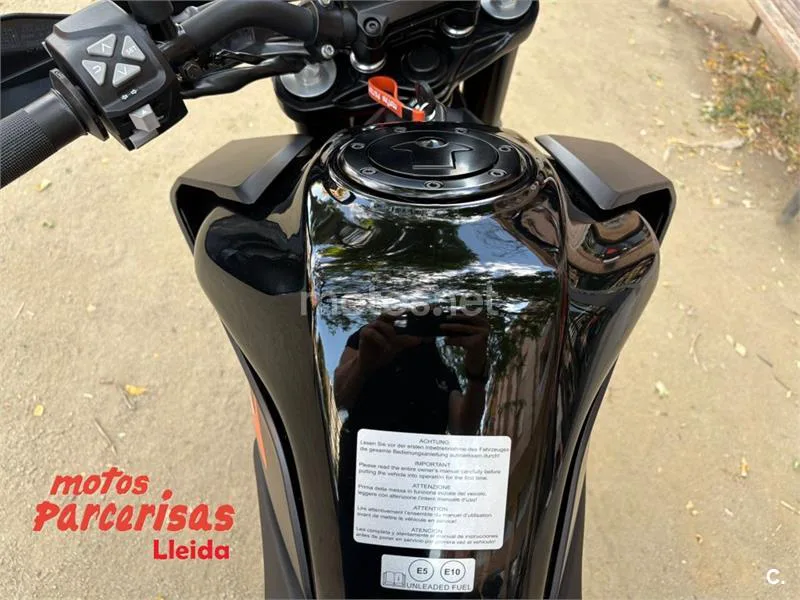 KTM 125 – Vista 22