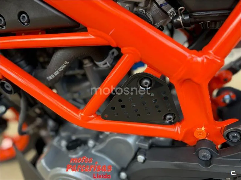 KTM 125 – Vista 23