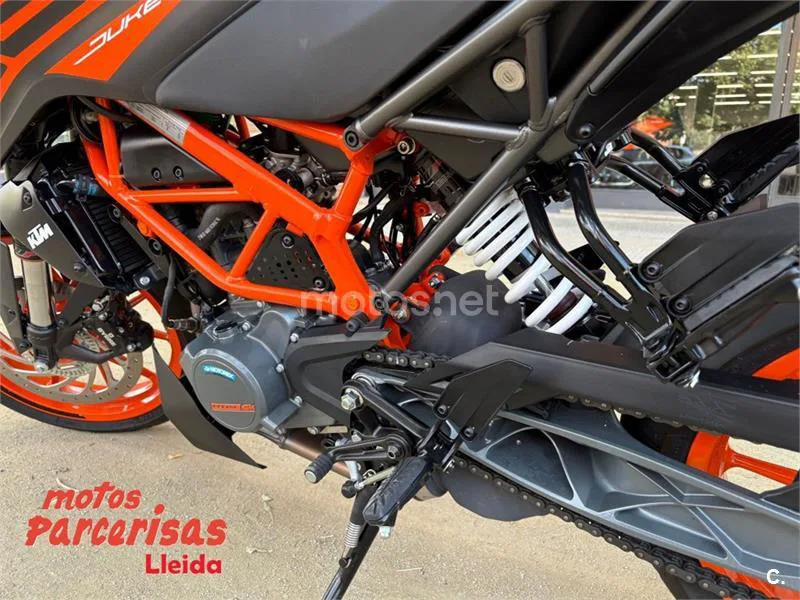 KTM 125 – Vista 7