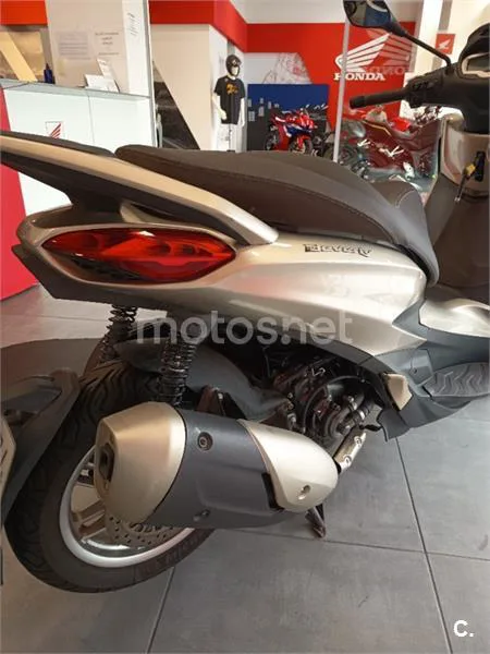 Piaggio Beverly – Vista 7
