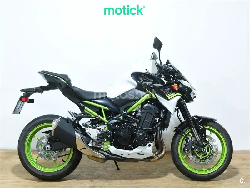 Kawasaki Z900 – Vista 2