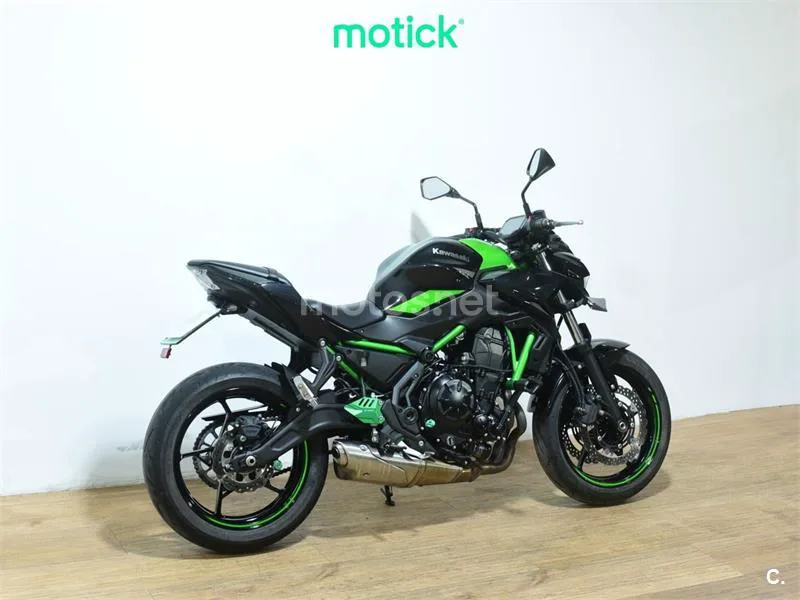 Kawasaki Z650 – Vista 10