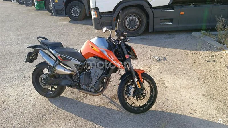 KTM 790 – Vista 7