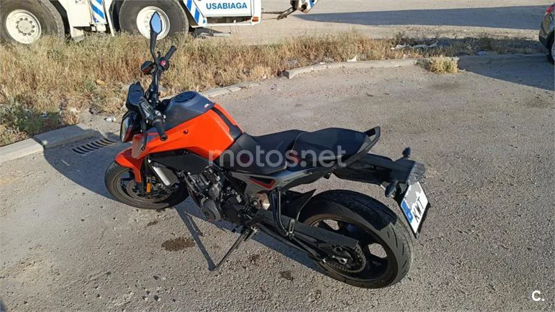 KTM 790 – Vista 9