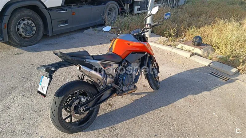 KTM 790 – Vista 10