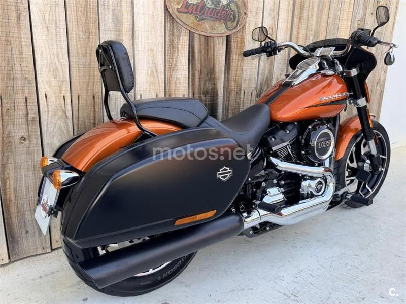 Harley-Davidson Sport Glide – Vista 19