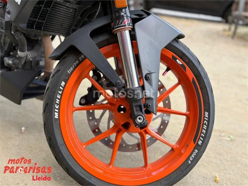 KTM 125 – Vista 17