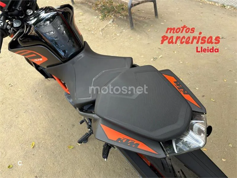 KTM 125 – Vista 25