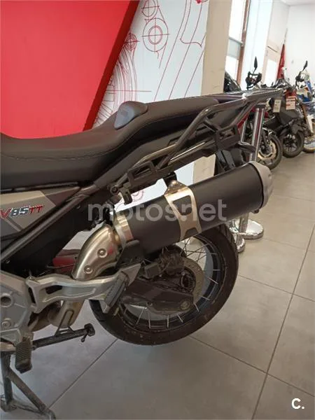Moto Guzzi V85 TT – Vista 4