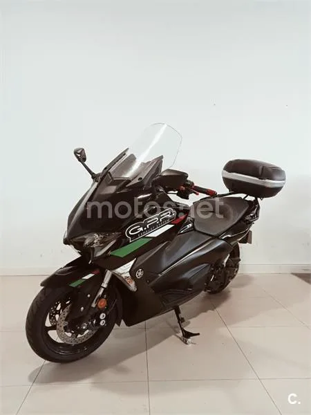 Yamaha TMAX 530 – Vista 3