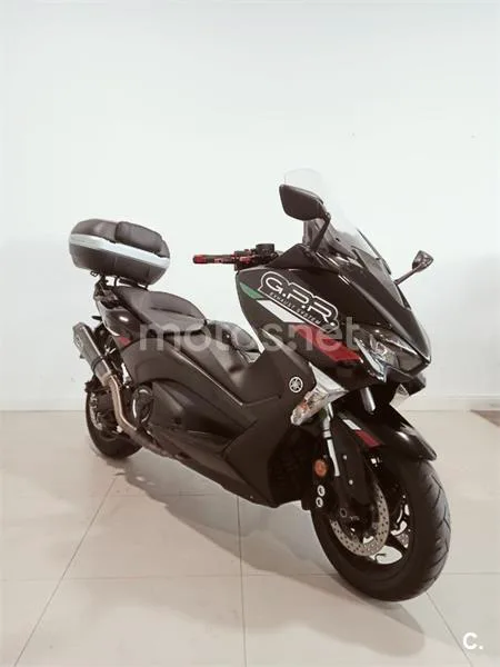 Yamaha TMAX 530 – Vista 4