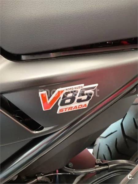Moto Guzzi V85 Strada – Vista 4