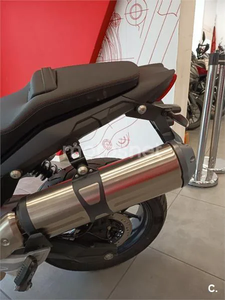 Moto Guzzi V85 Strada – Vista 5