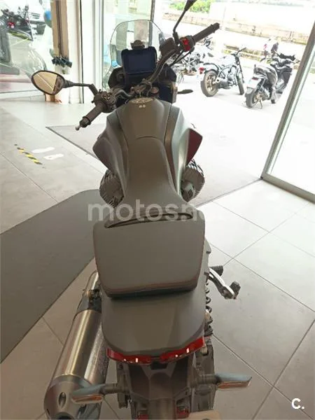 Moto Guzzi V85 Strada – Vista 6