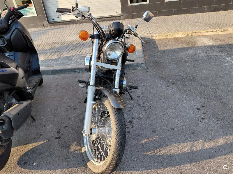 Honda VT 750 S – Vista 3