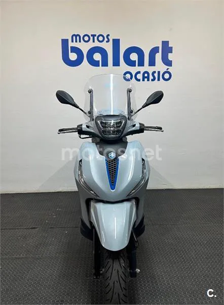 Piaggio Beverly S 400 – Vista 4