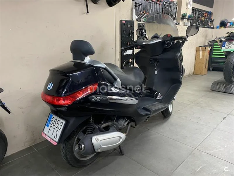 Piaggio X EVO 125 – Vista 5