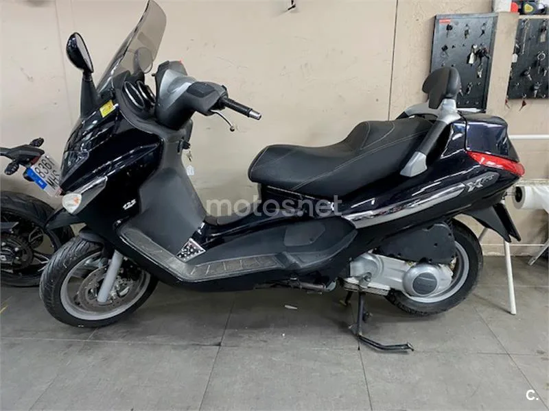 Piaggio X EVO 125 – Vista 6