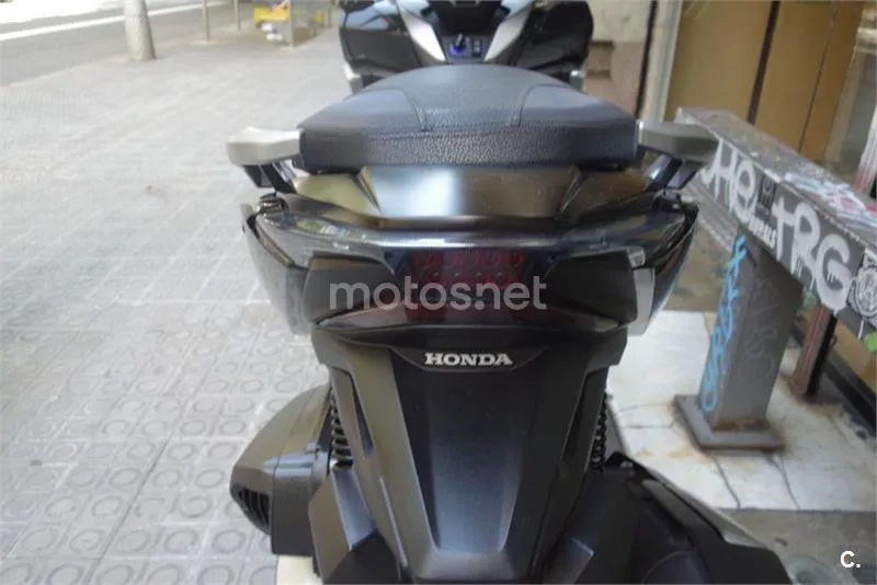 Honda Forza 350 – Vista 13