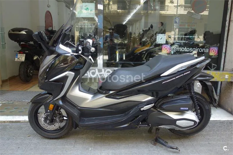 Honda Forza 350 – Vista 3