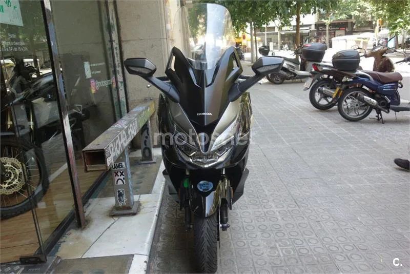 Honda Forza 350 – Vista 6