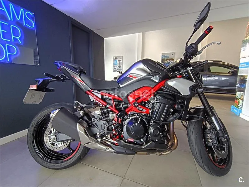 Kawasaki Z900 – Vista 3