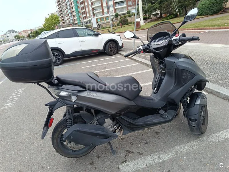 Piaggio MP3 – Vista 3