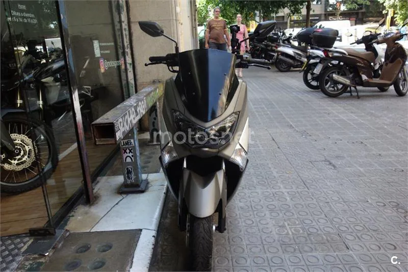 Yamaha NMAX – Vista 7