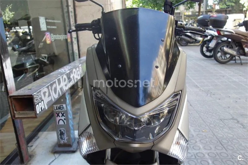 Yamaha NMAX – Vista 8