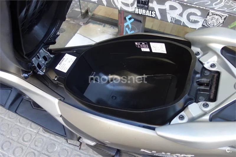 Yamaha NMAX – Vista 10