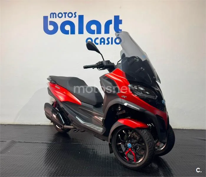Piaggio MP3 400 Sport – Vista 3