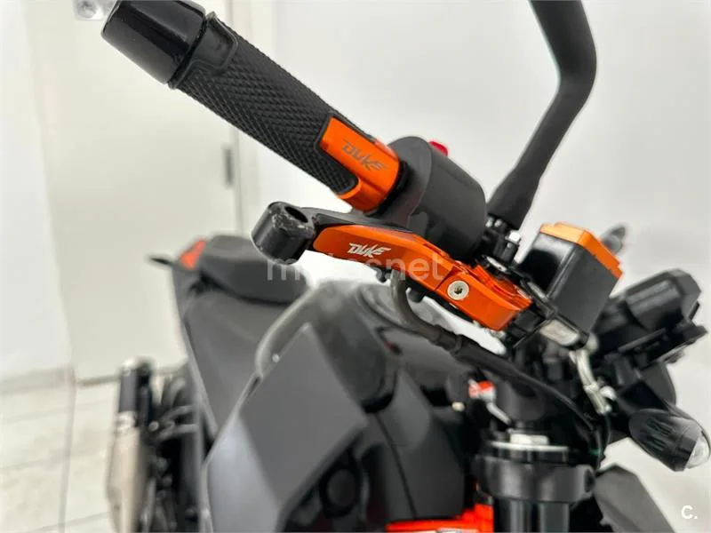 KTM 125 – Vista 16