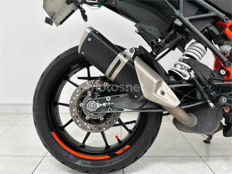 KTM 125 – Vista 10