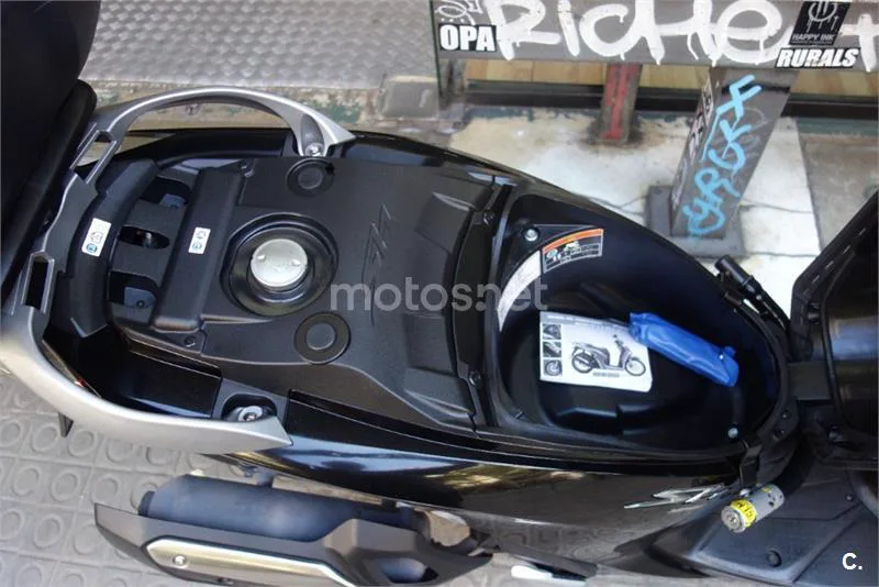 Honda SH 125i – Vista 8