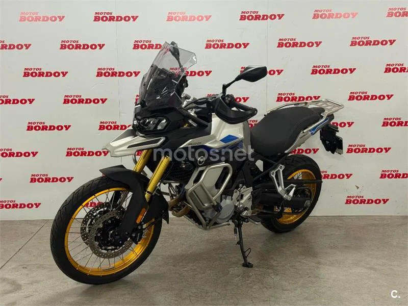Voge 900 DSX – Vista 4