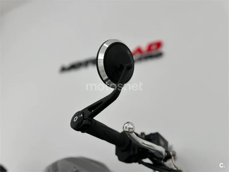 Triumph Street Triple 765 – Vista 19