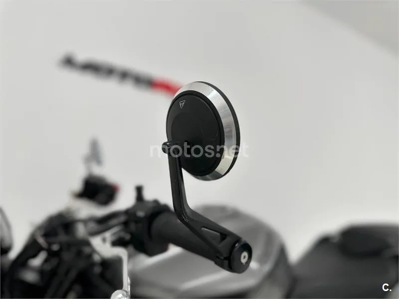 Triumph Street Triple 765 – Vista 28