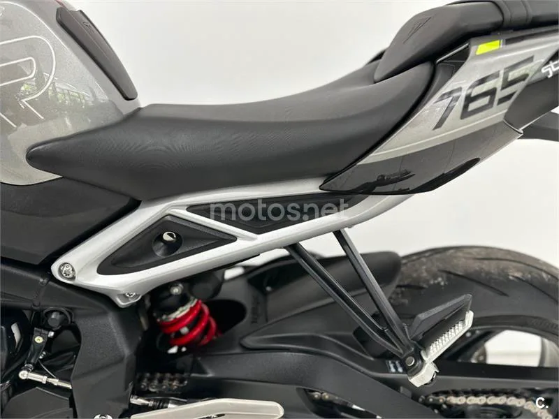 Triumph Street Triple 765 – Vista 31