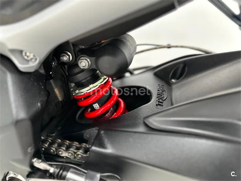 Triumph Street Triple 765 – Vista 34